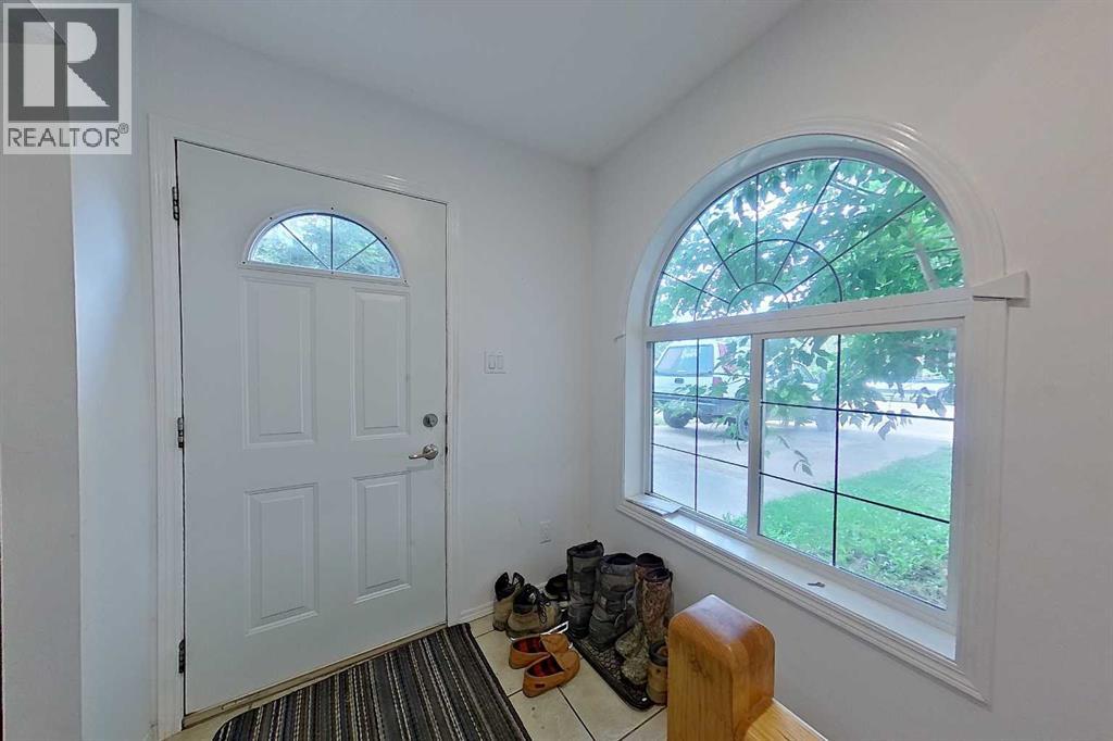 5115 48 Avenue - Image 7