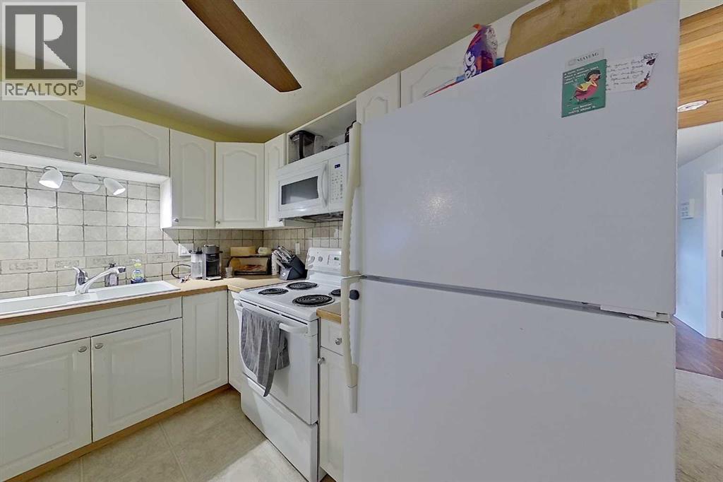 5115 48 Avenue - 10