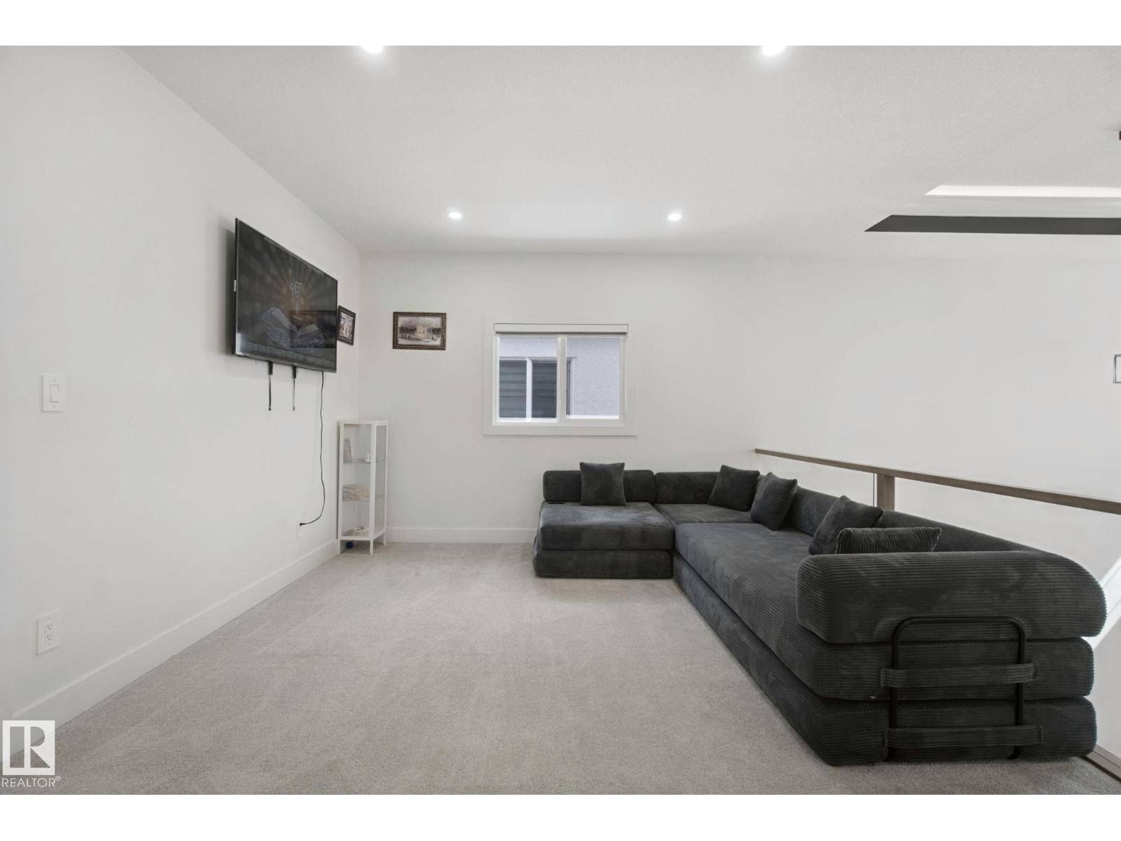 4820 174 AV NW - 28