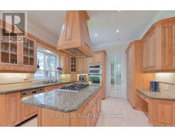 2 Wainwright Avenue, Richmond Hill, ON L4C5R5 Photo 18