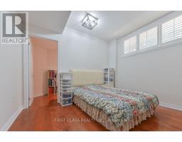 2 Wainwright Avenue, Richmond Hill, ON L4C5R5 Photo 44