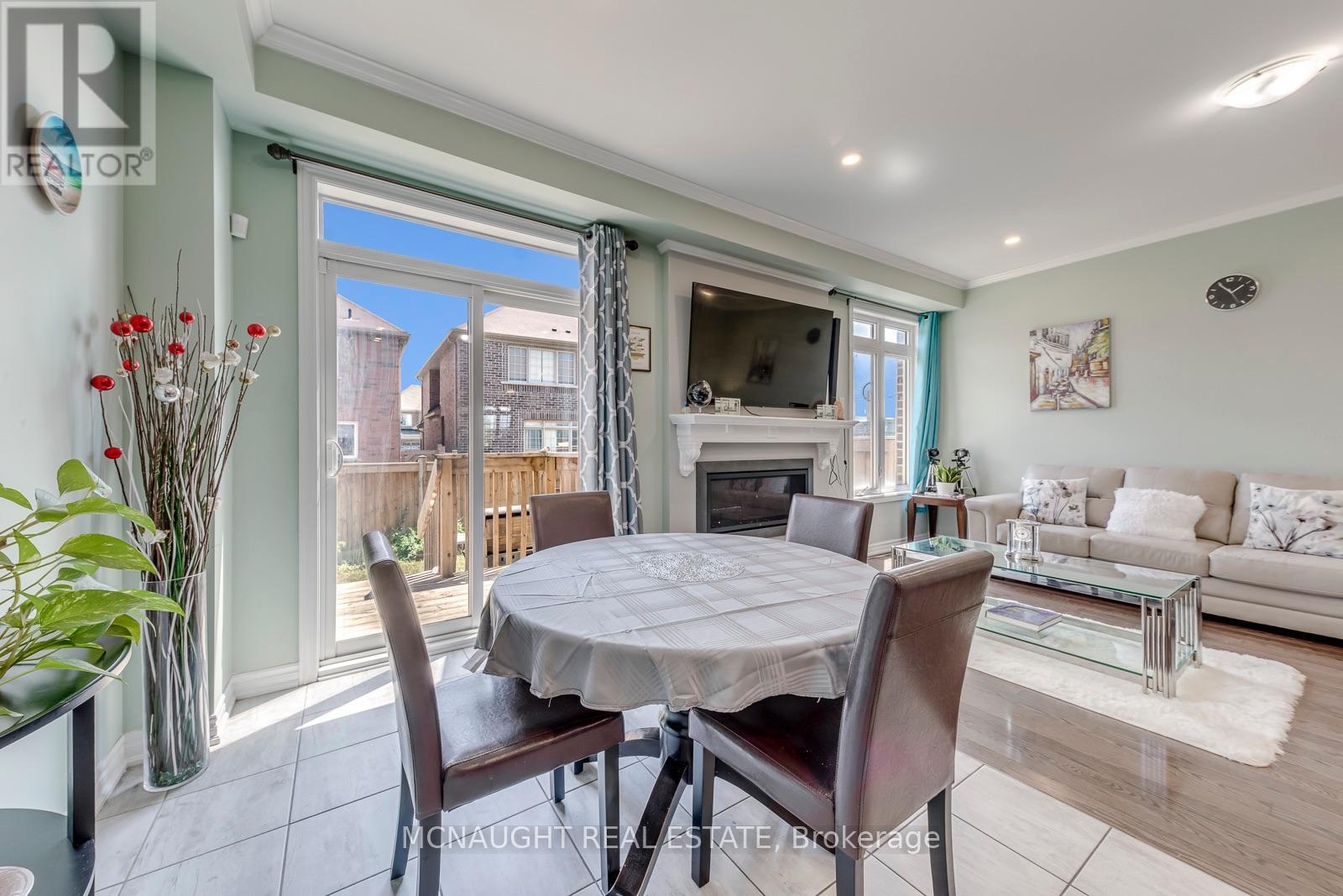 78 FOLGATE CRESCENT - 18