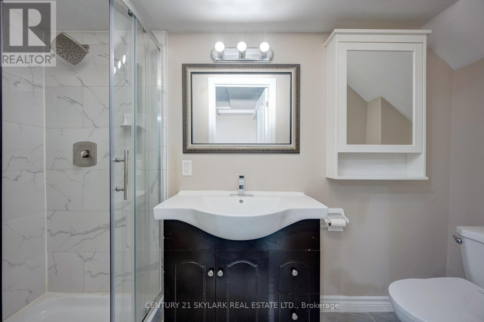 71 ABELL DRIVE S - Image 28