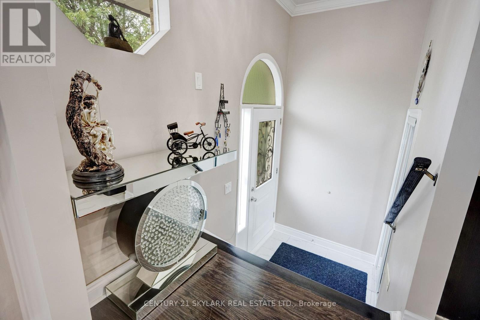 71 ABELL DRIVE S - Image 32