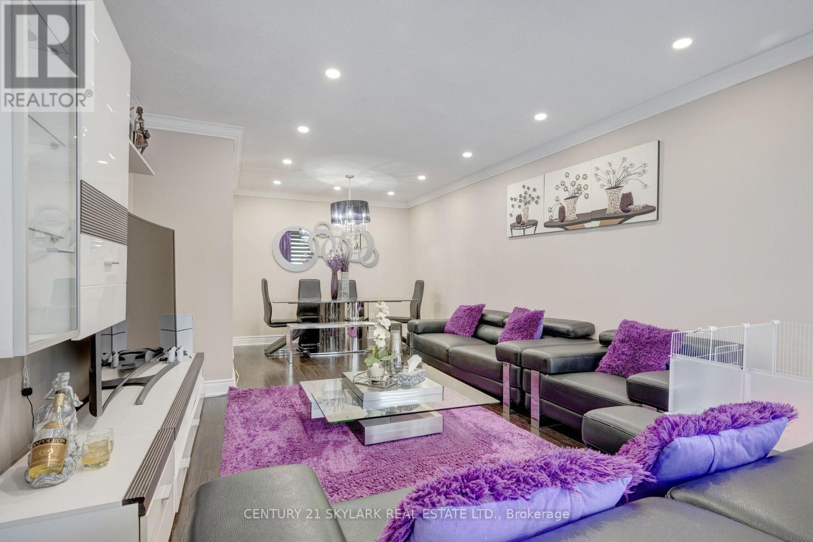 71 ABELL DRIVE S - Image 33