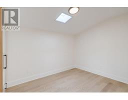 37 Wesley Avenue, Mississauga, ON L5H2M6 Photo 29