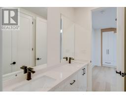 37 Wesley Avenue, Mississauga, ON L5H2M6 Photo 31