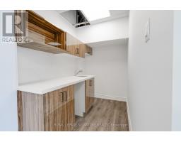 224 - 600 Dixon Road, Toronto, ON M9W1J1 Photo 6