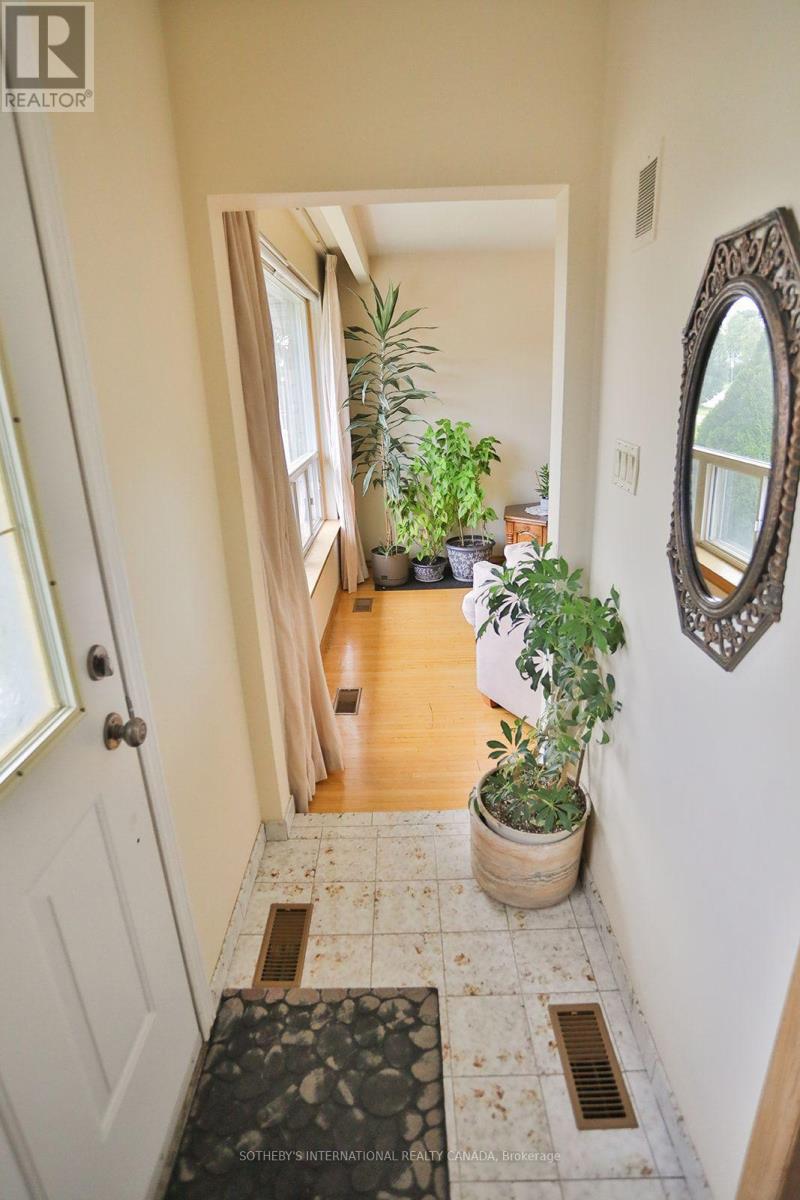 12 WATERBURY DRIVE - 18