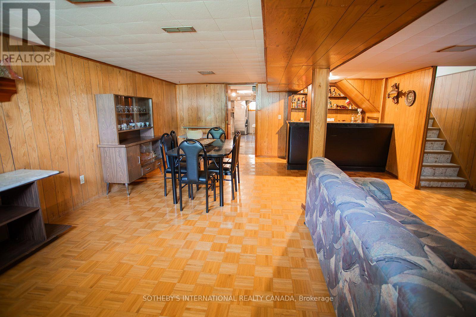12 WATERBURY DRIVE - 23
