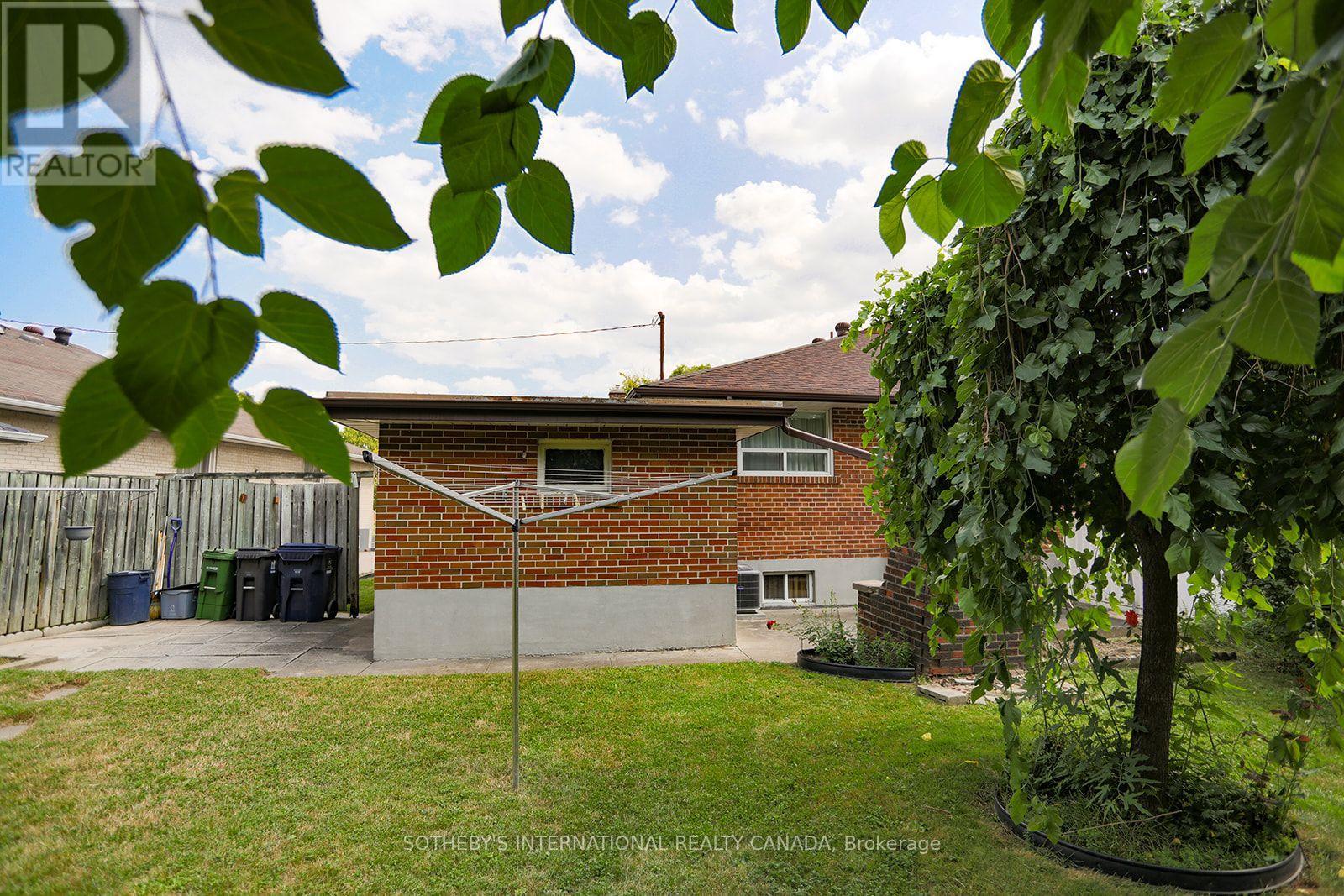 12 WATERBURY DRIVE - Image 36