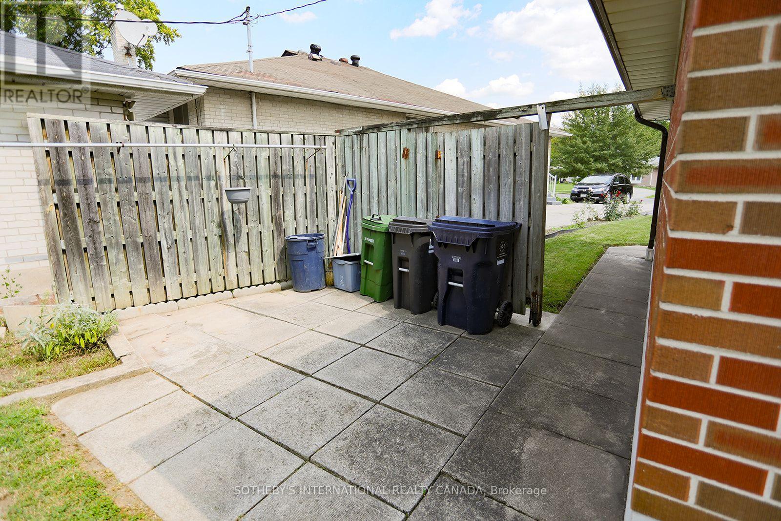 12 WATERBURY DRIVE - Image 38