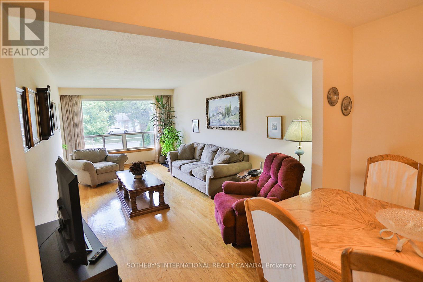 12 WATERBURY DRIVE - 5