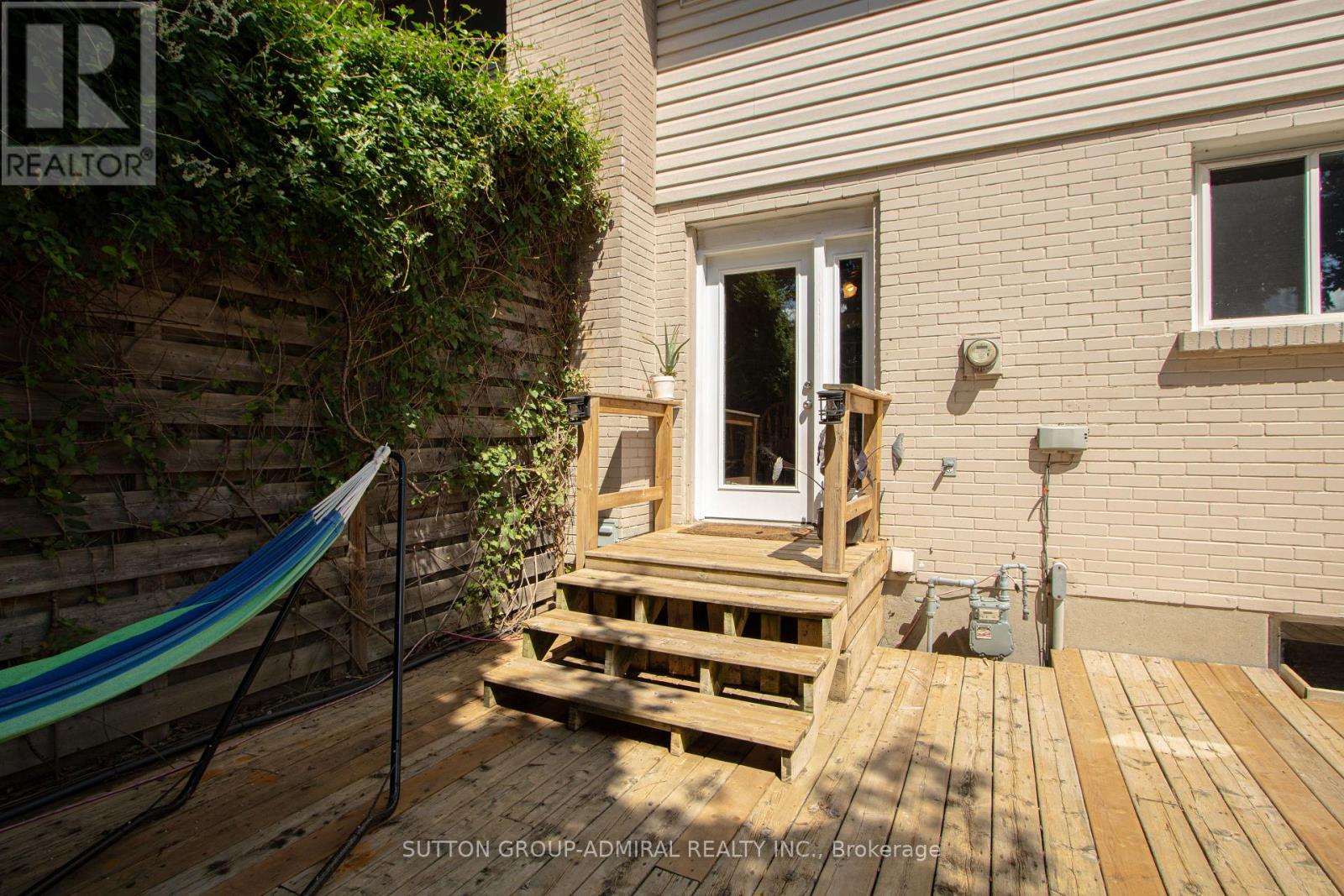 59 BRECKENRIDGE CRESCENT - 28