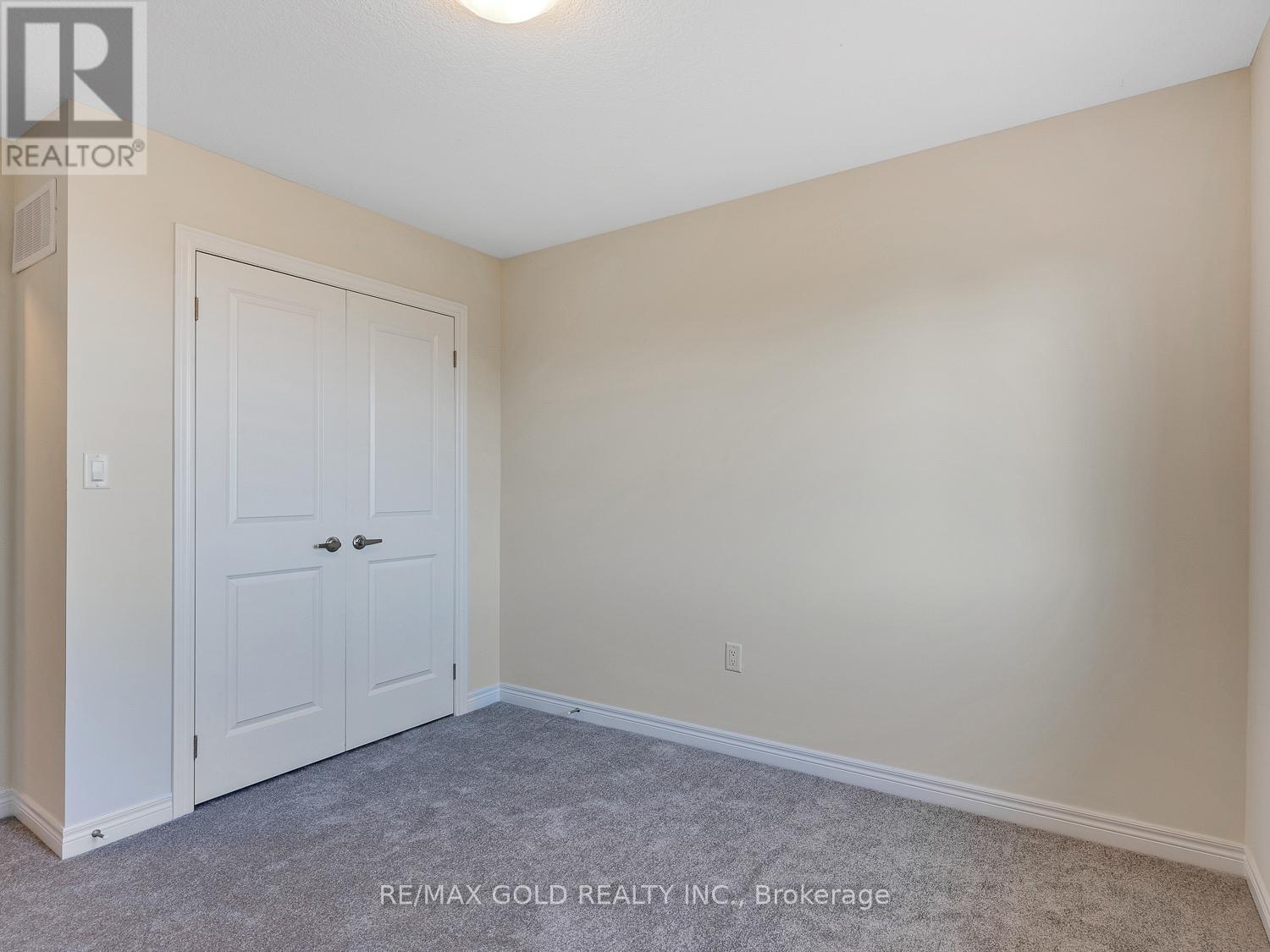 93 PINOT CRESCENT - 24