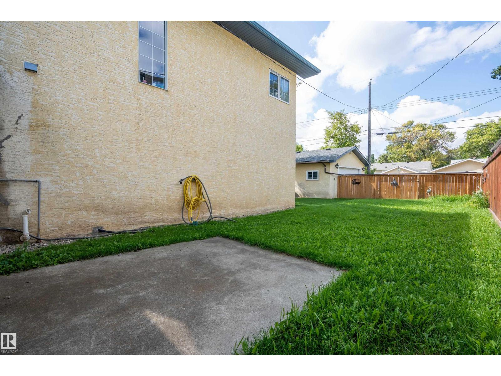 11918 42 ST NW - 41