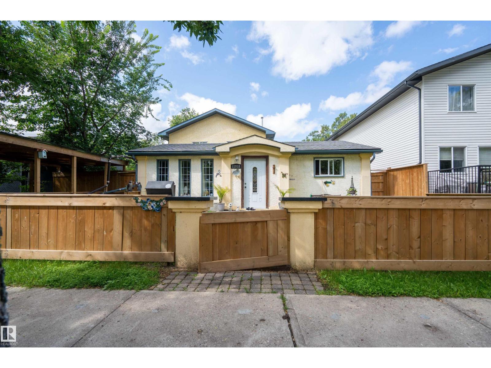 11918 42 ST NW - 53
