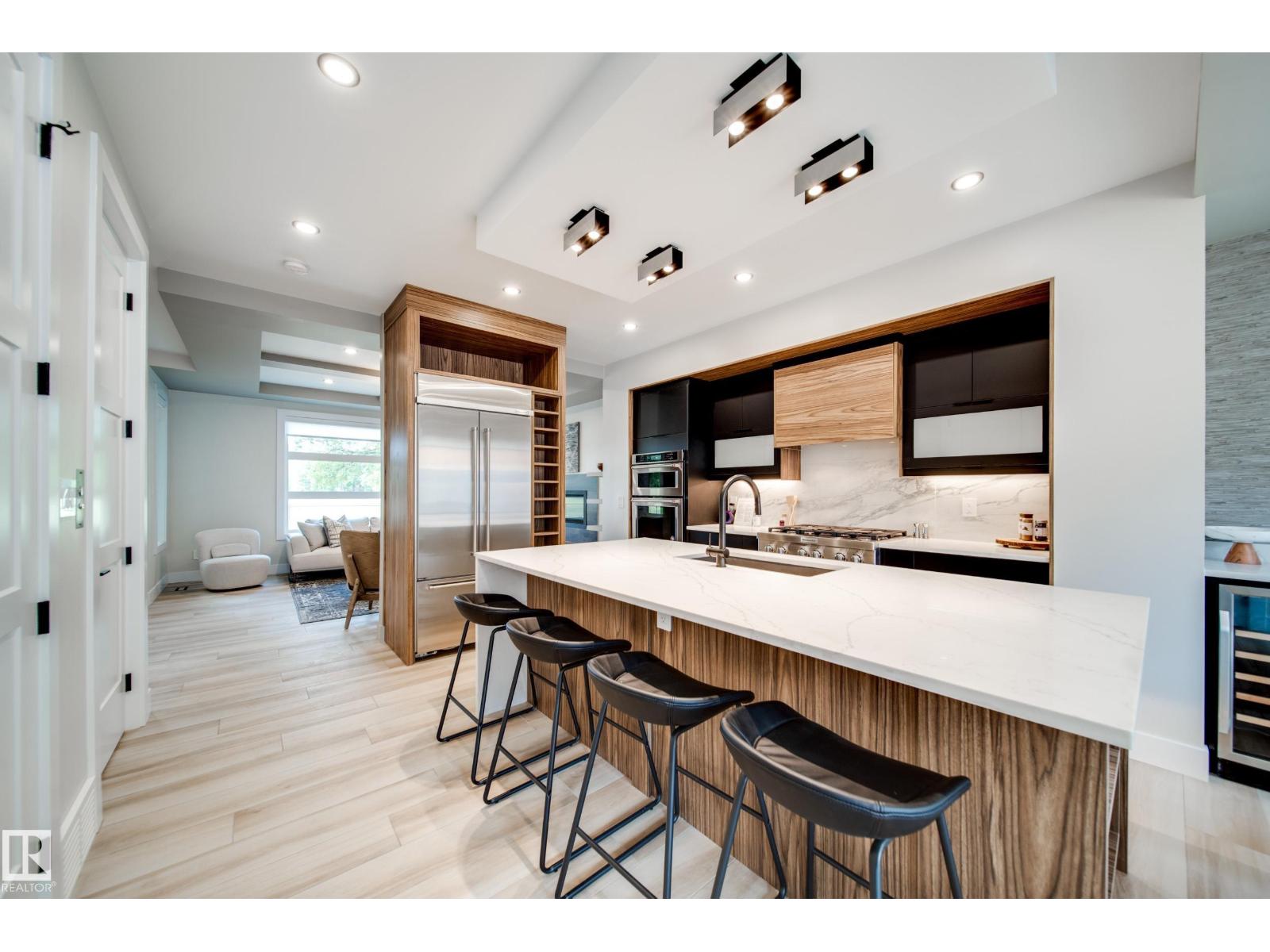 9625 101 ST NW - Image 10