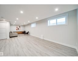 9625 101 St Nw, Edmonton, AB T5K0W7 Photo 52