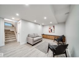 9625 101 St Nw, Edmonton, AB T5K0W7 Photo 44