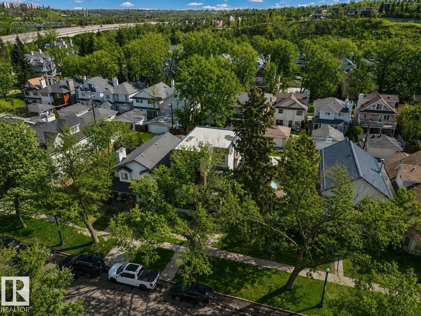 9625 101 ST NW - 62