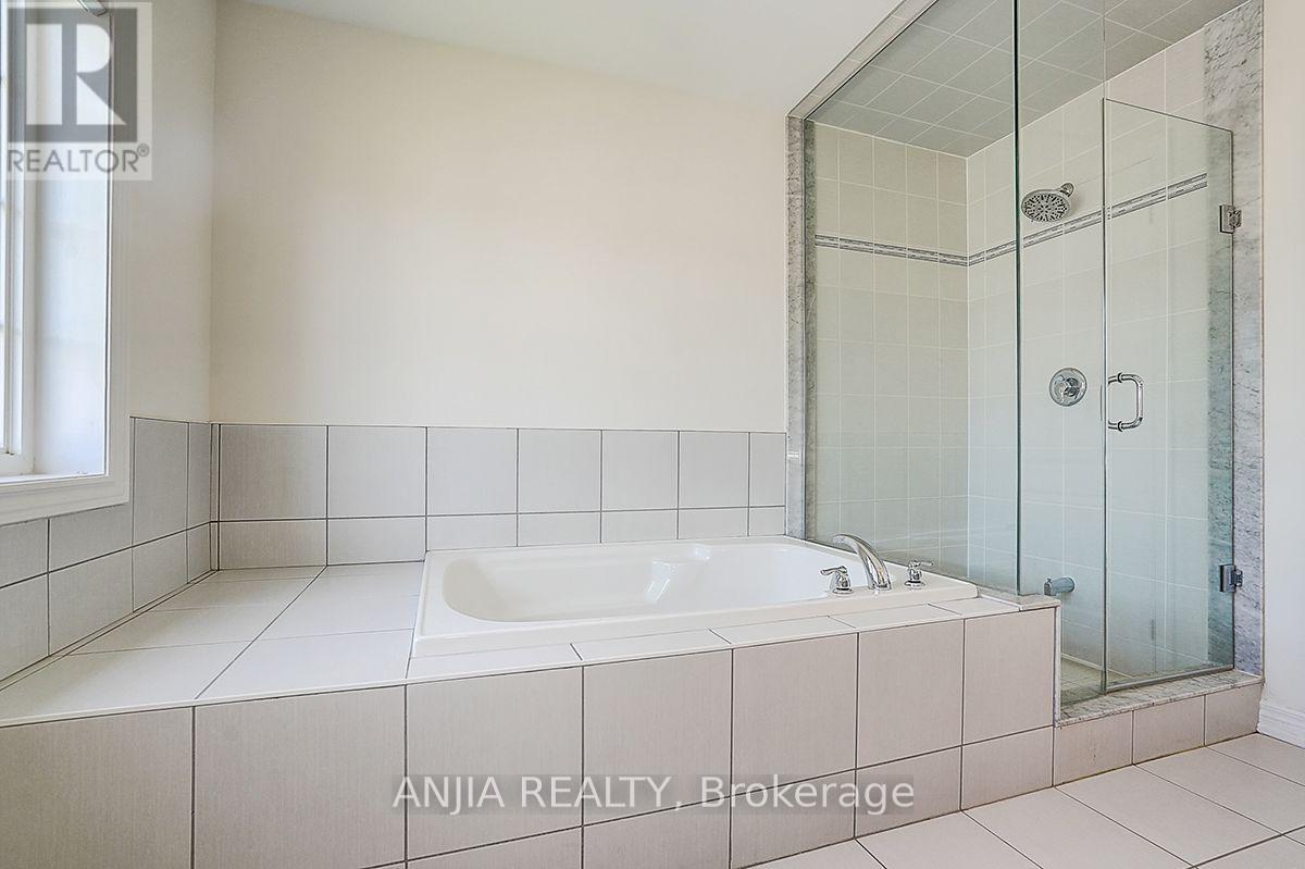 2641 EAGLESHAM PATH - 23