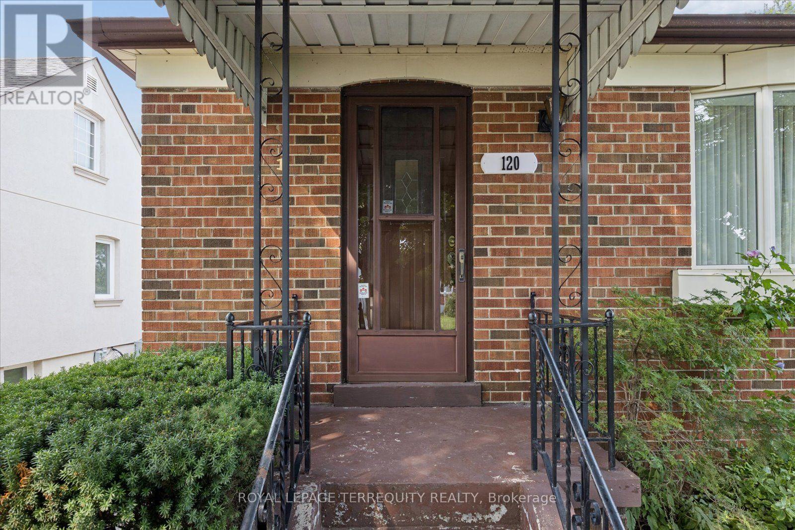 120 ELLINGTON DRIVE - 2