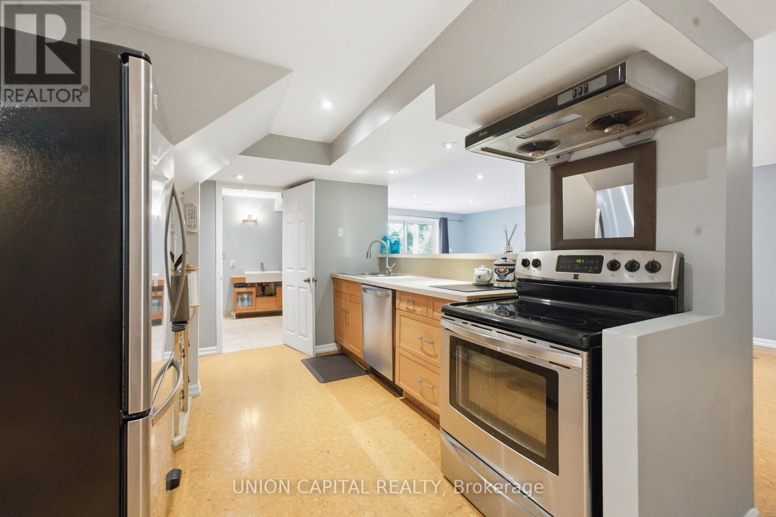 22 CYNTHIA CRESCENT - Image 25