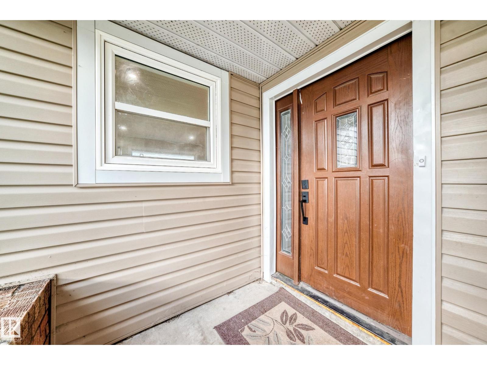 7603 130 AV NW - 3