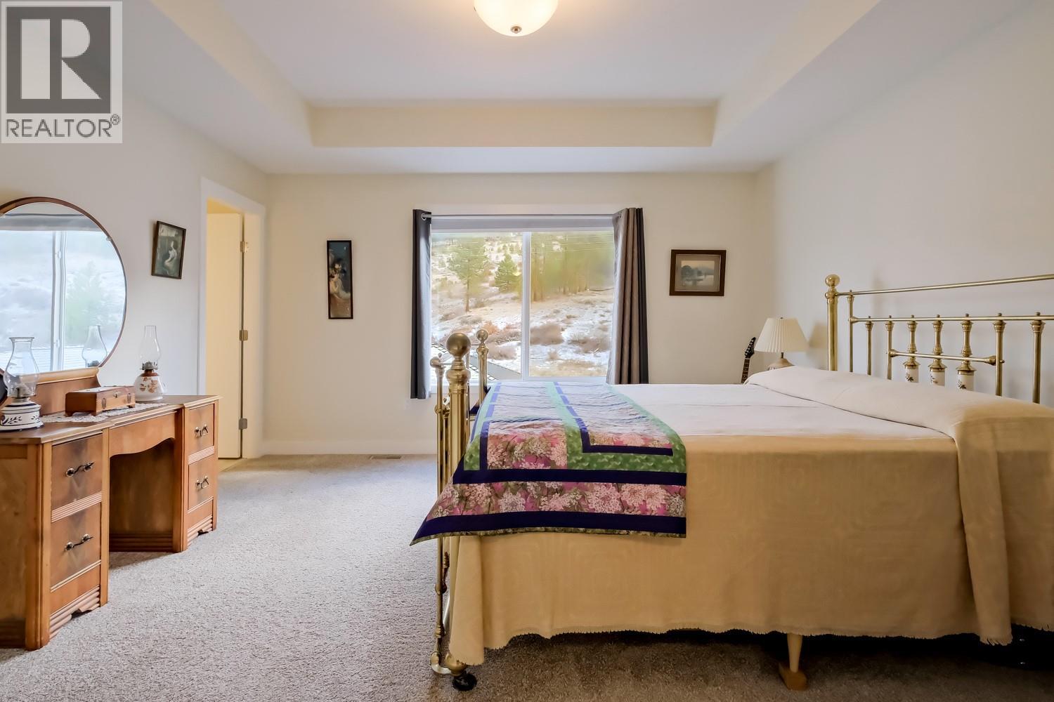 926 HOLDEN Road - 19