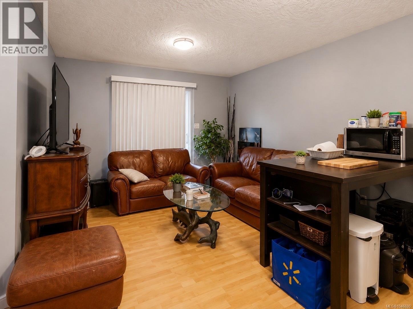 2562 Wentwich Rd - Image 28