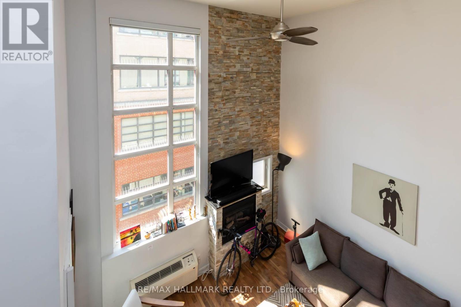#314 21 EARL STREET - 18