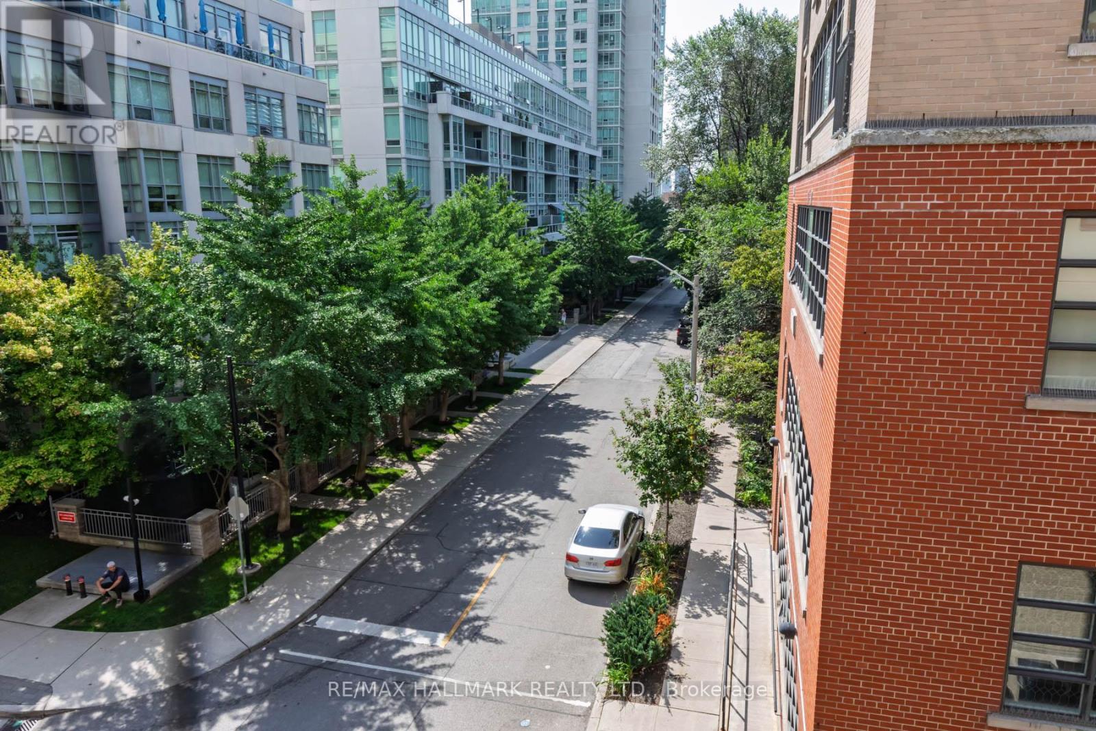 #314 21 EARL STREET - 24