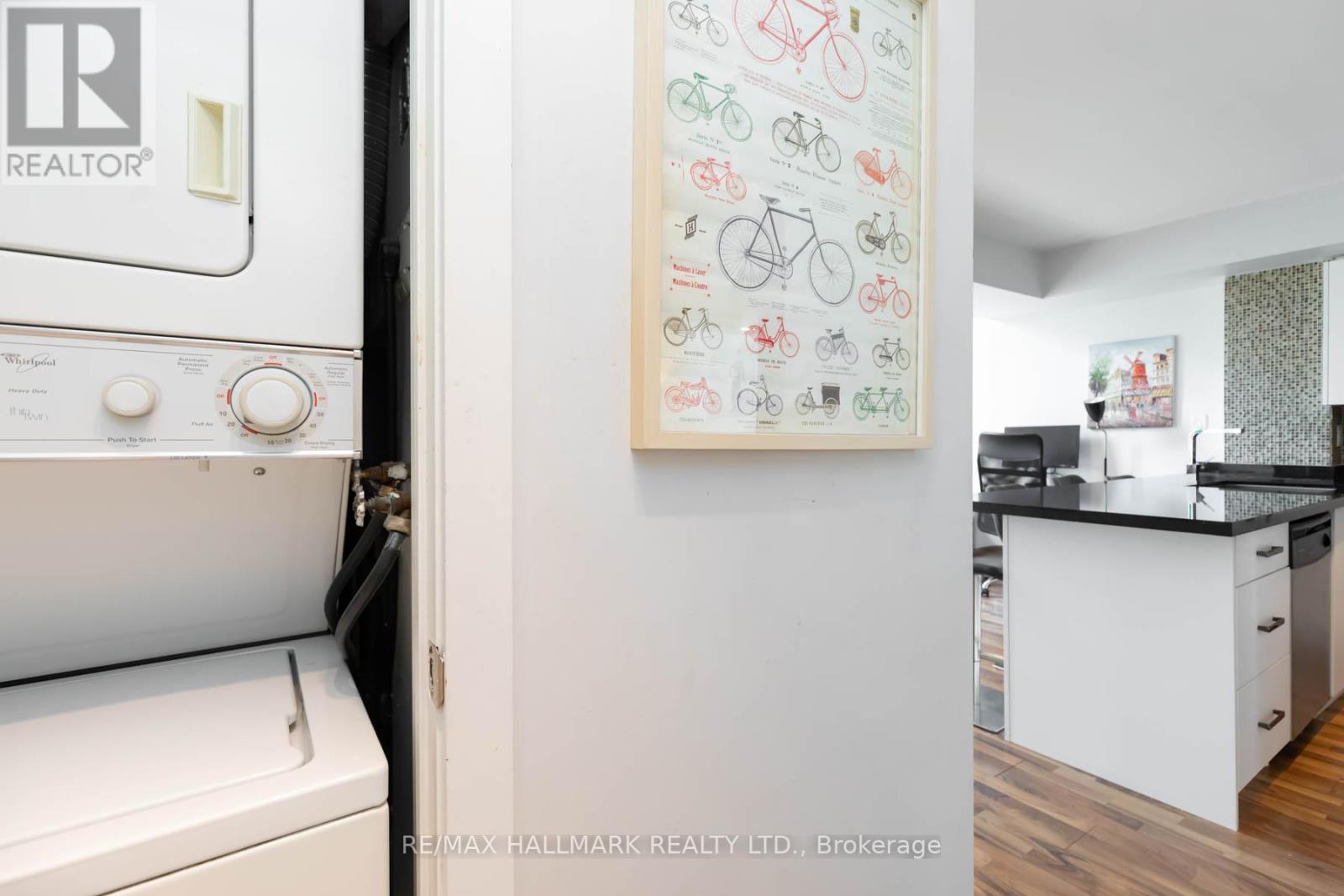 #314 21 EARL STREET - 8