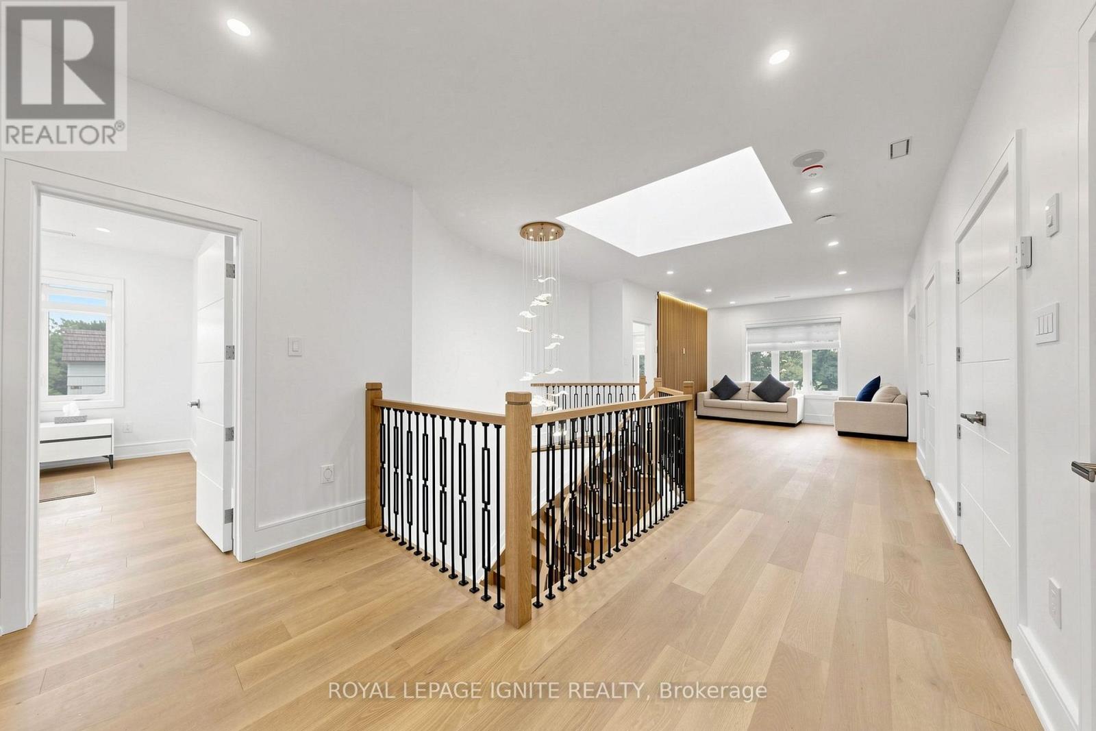 26 DEVONDALE AVENUE - 18