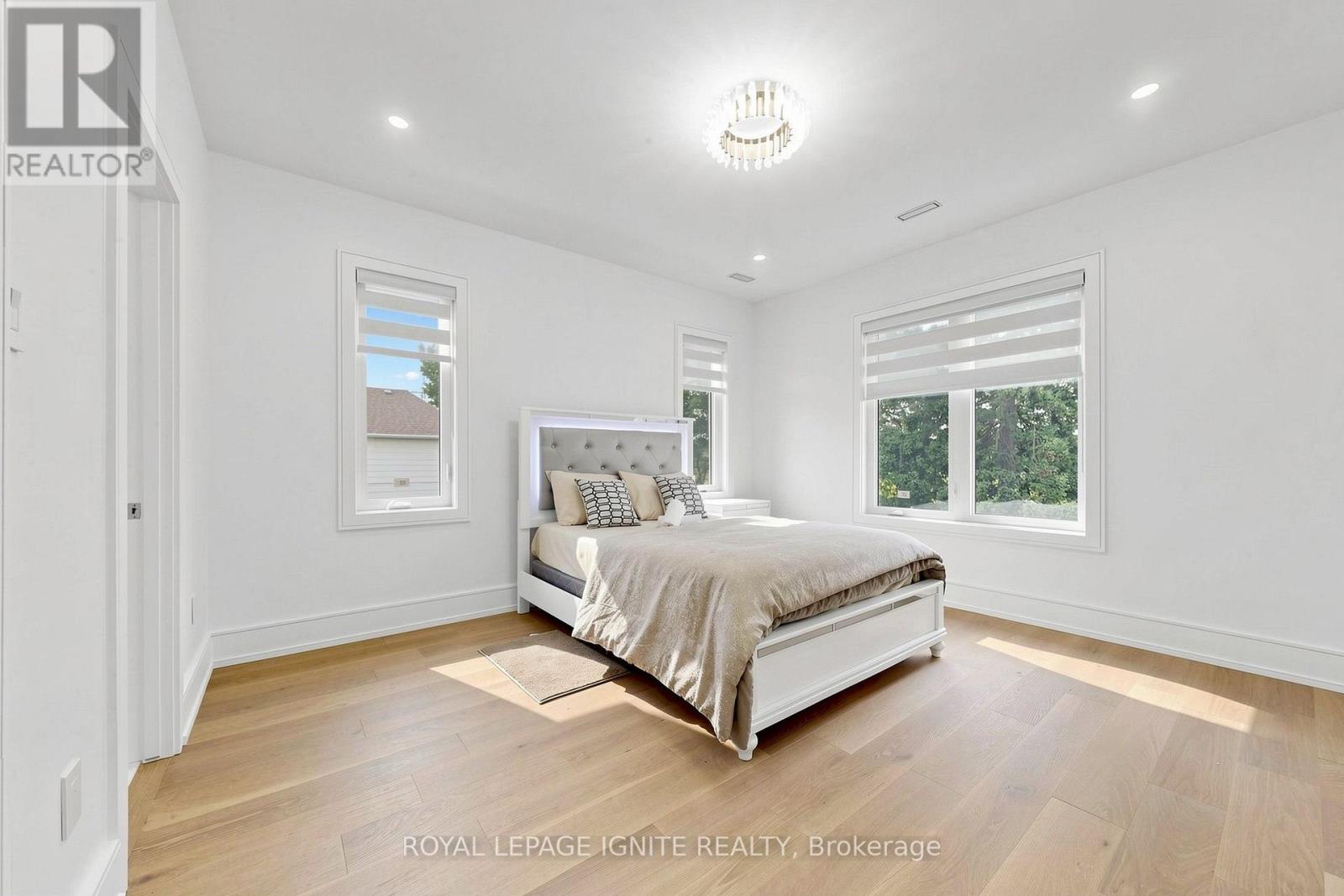 26 DEVONDALE AVENUE - 25