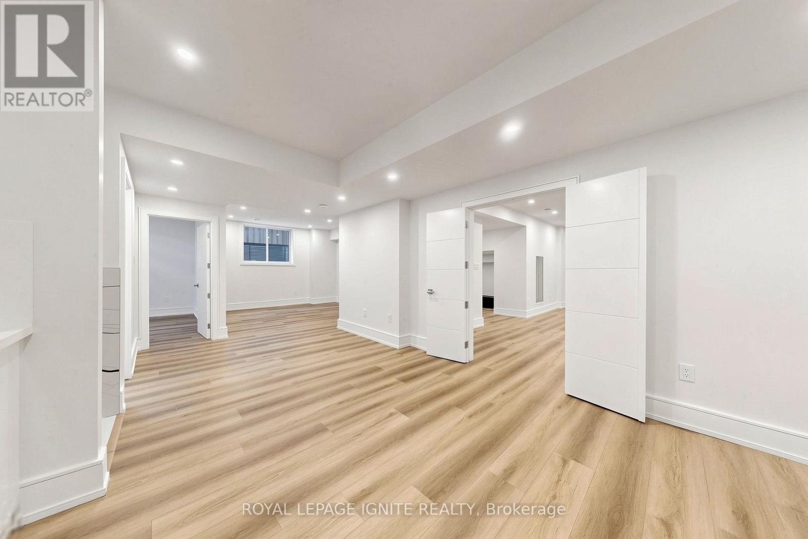 26 DEVONDALE AVENUE - 38