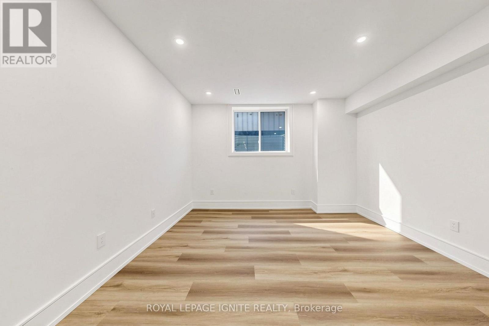 26 DEVONDALE AVENUE - 42