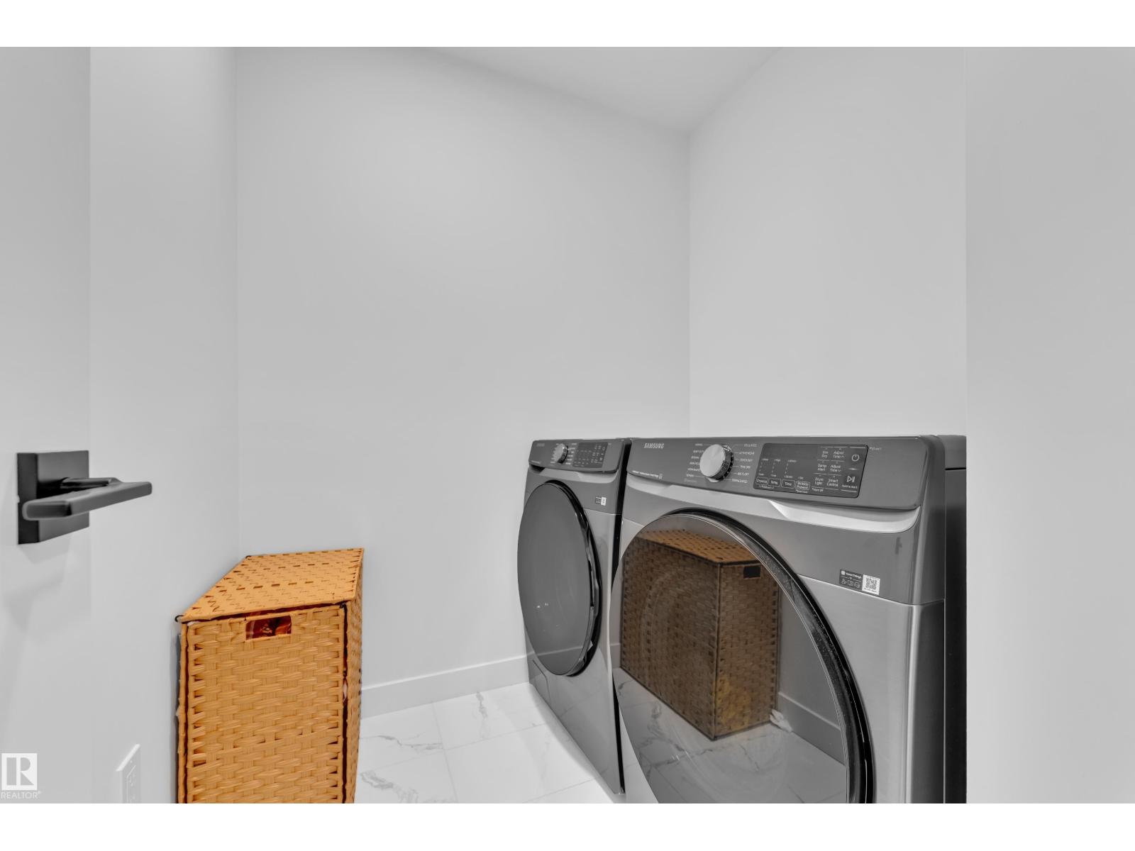 1538 GRANT WY NW - Image 32
