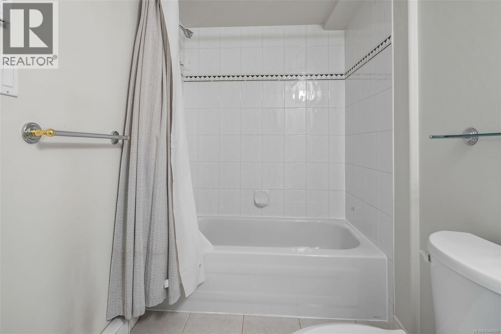 #106 75 Songhees Rd - 53