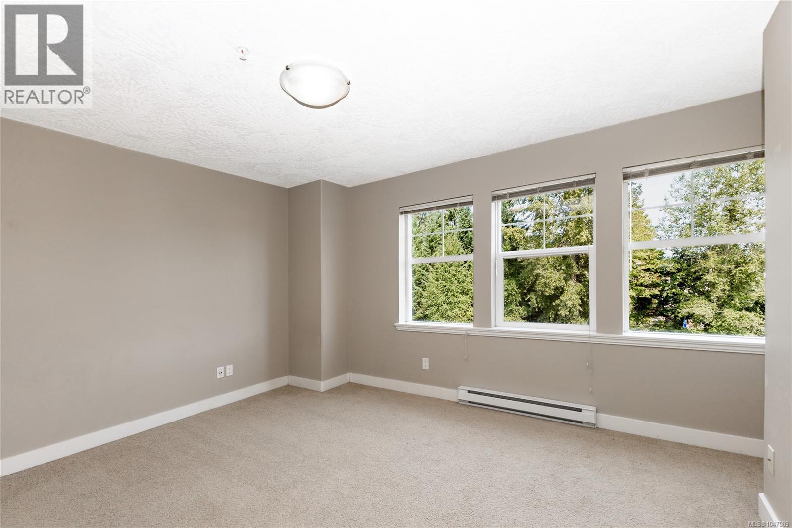 #101 701 Hilchey Rd - 22