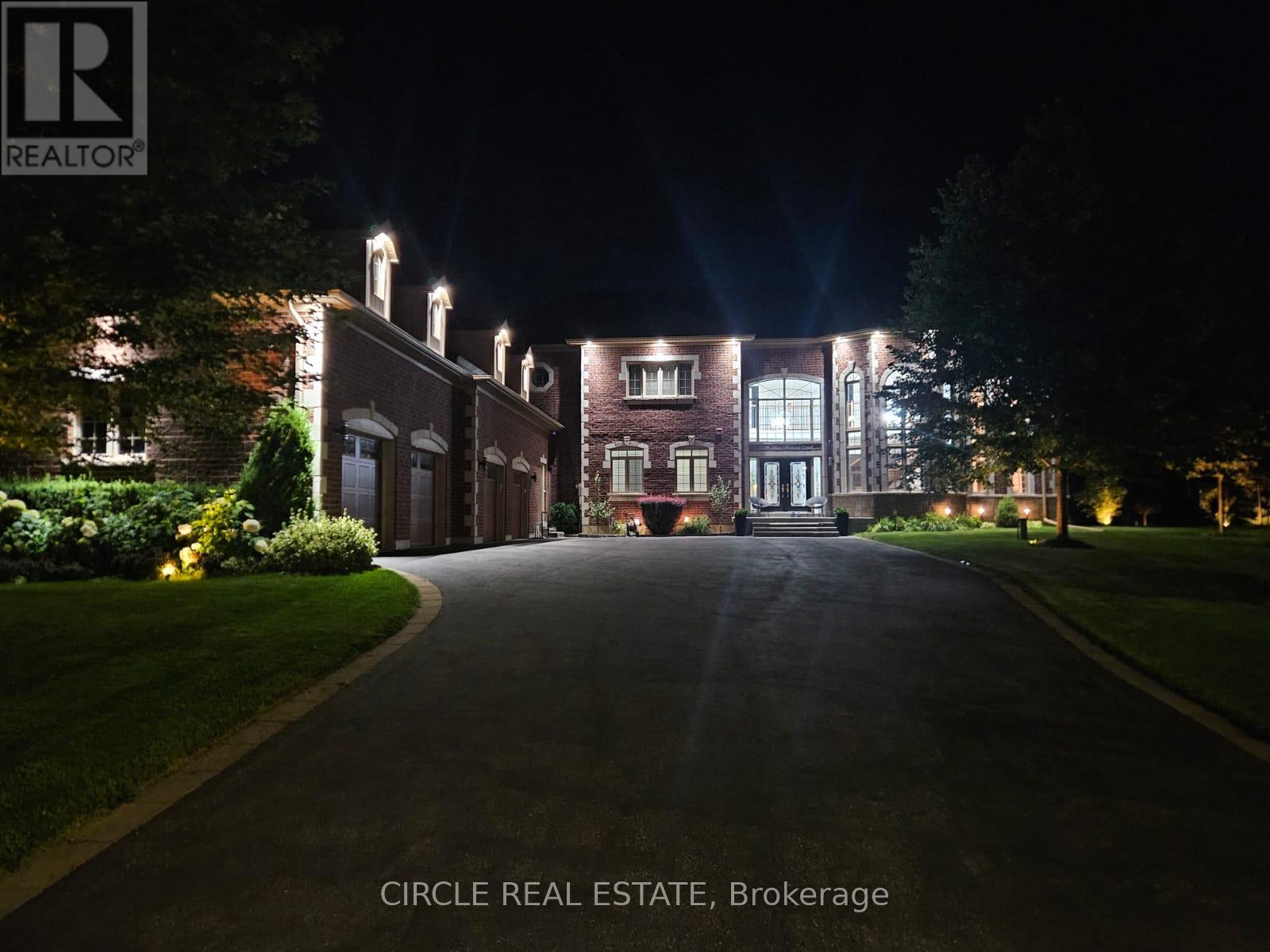 5126 TOM THOMSON COURT - 1