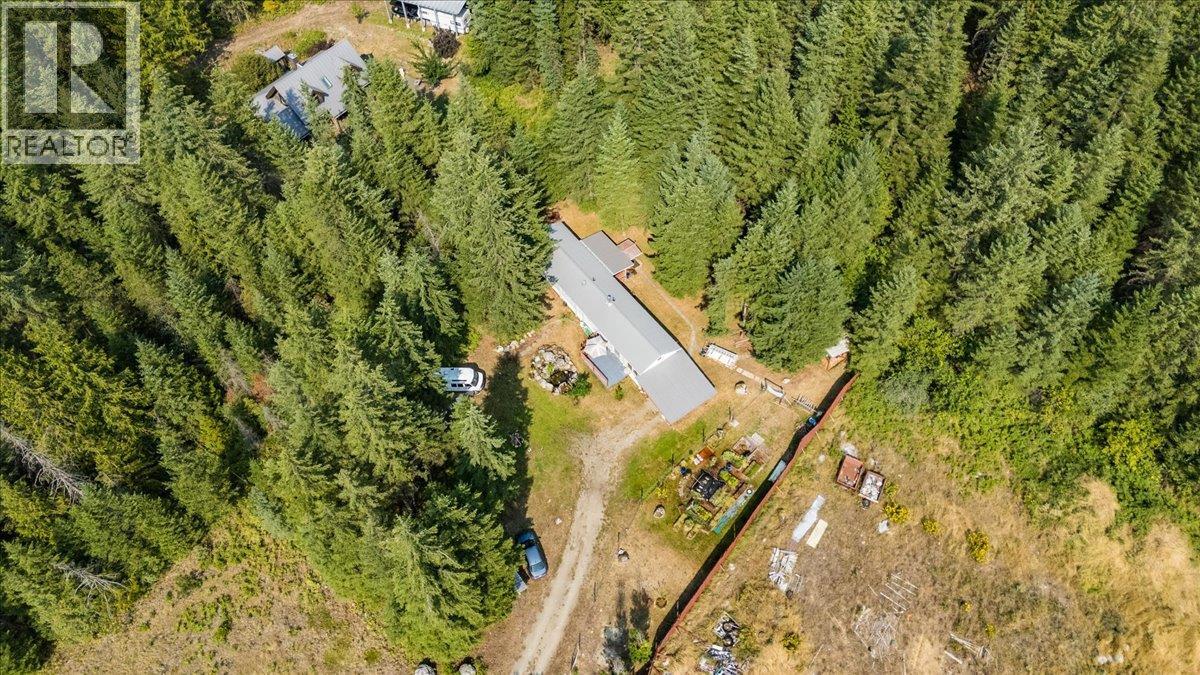 8864 SLOCAN  S Road - Image 72