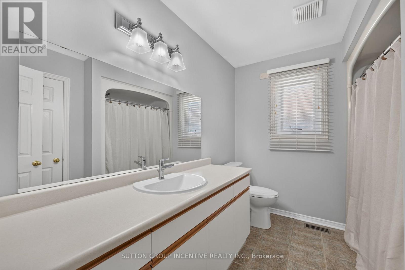 6 RIVERDALE DRIVE - Image 21