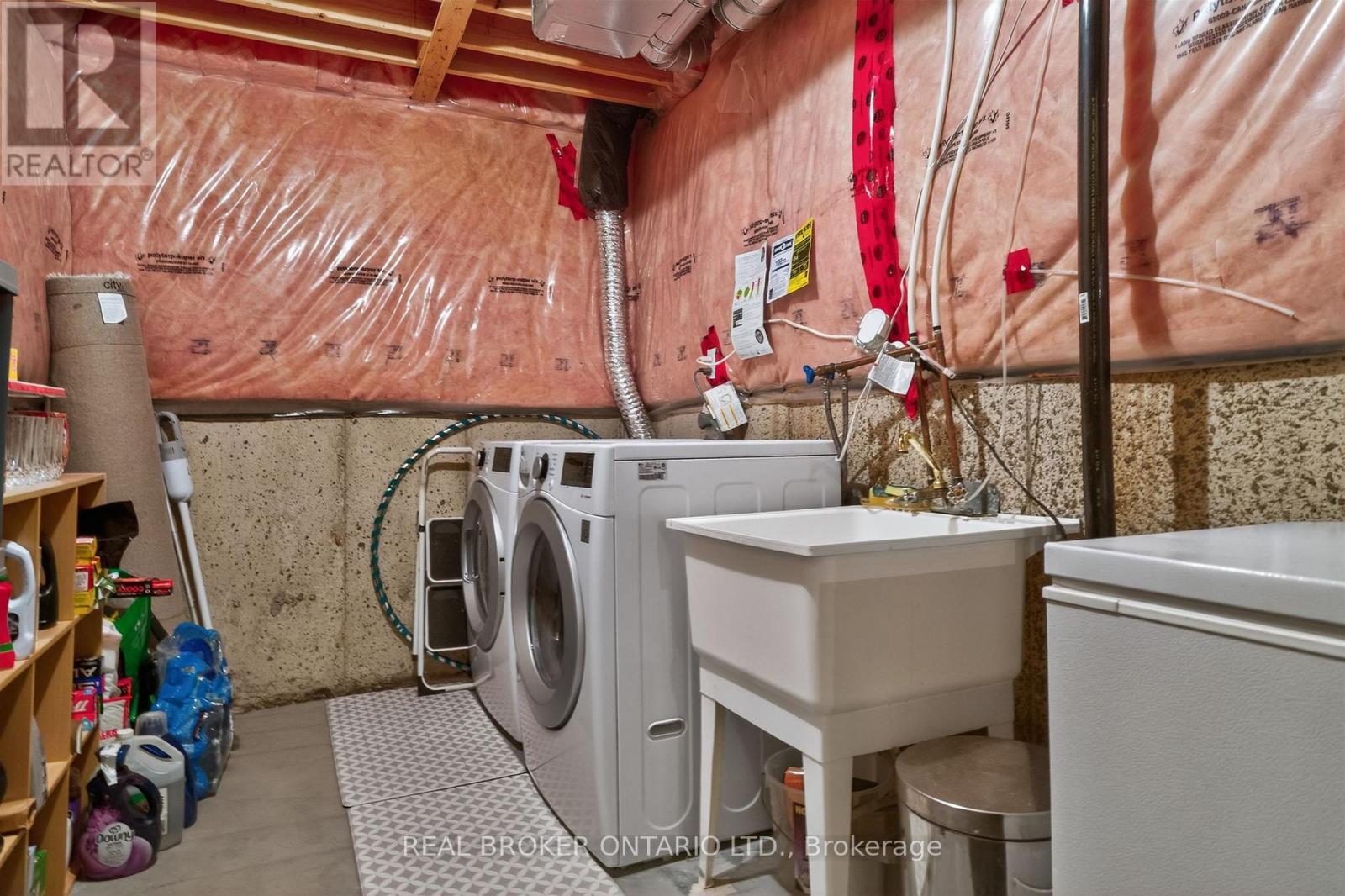 #102 86 JOYMAR DRIVE - Image 34