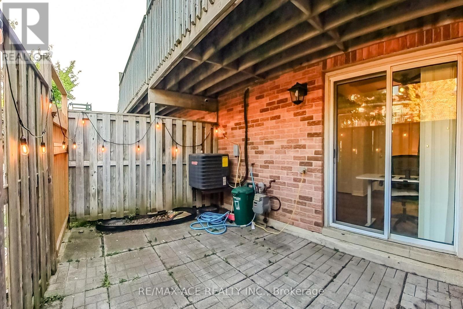 #22 1525 SOUTH PARADE COURT - 33