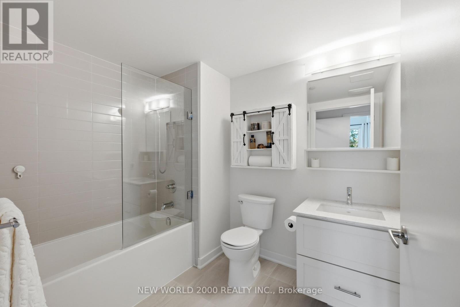 #304 340 PLAINS ROAD E - 16