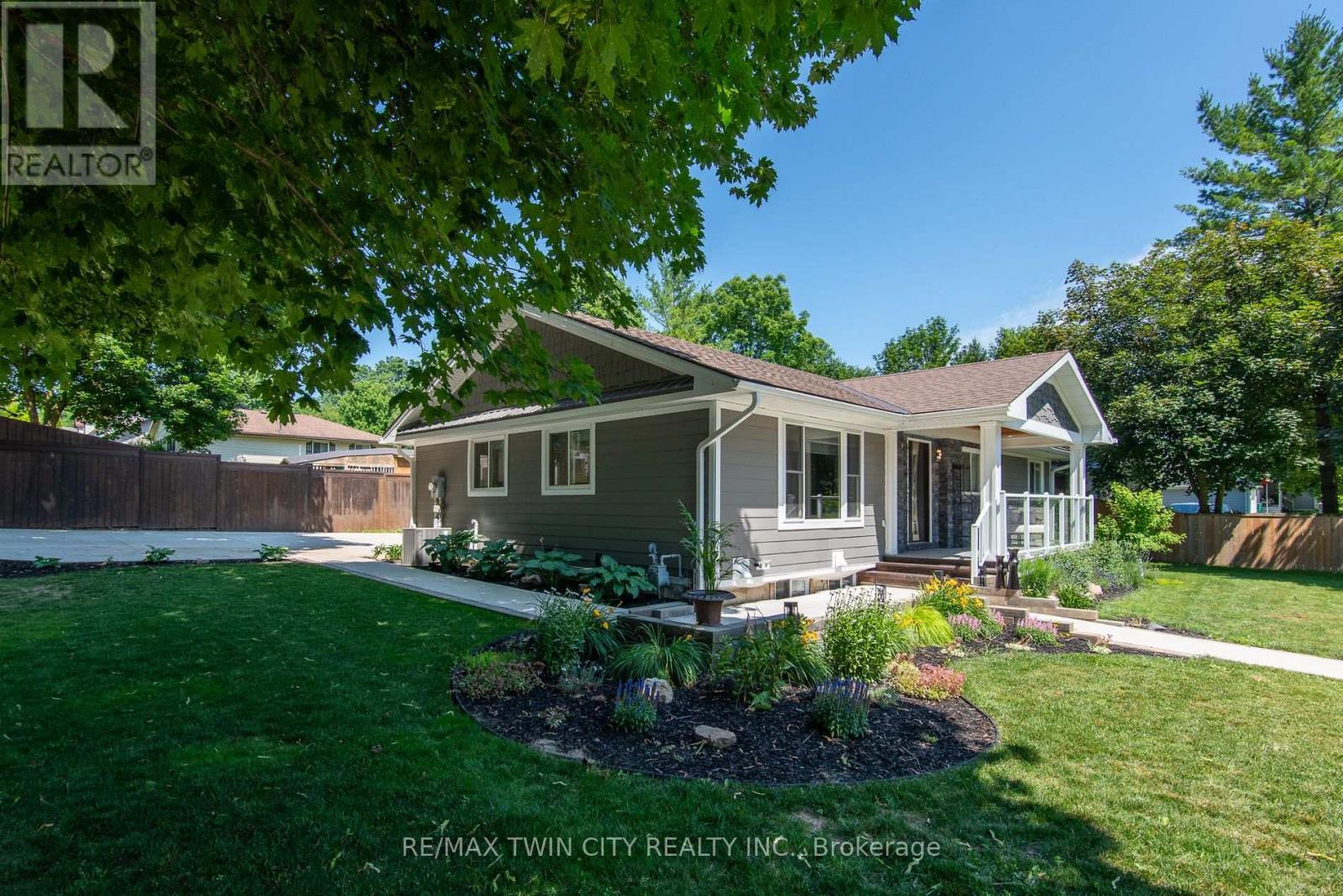 99 JOHN STREET W - Image 3