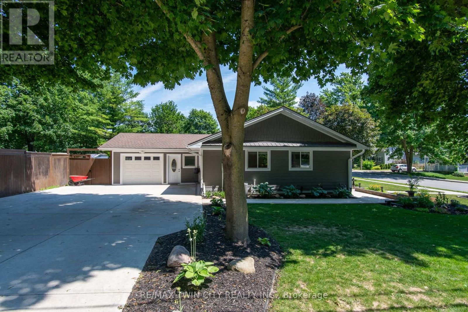99 JOHN STREET W - Image 4