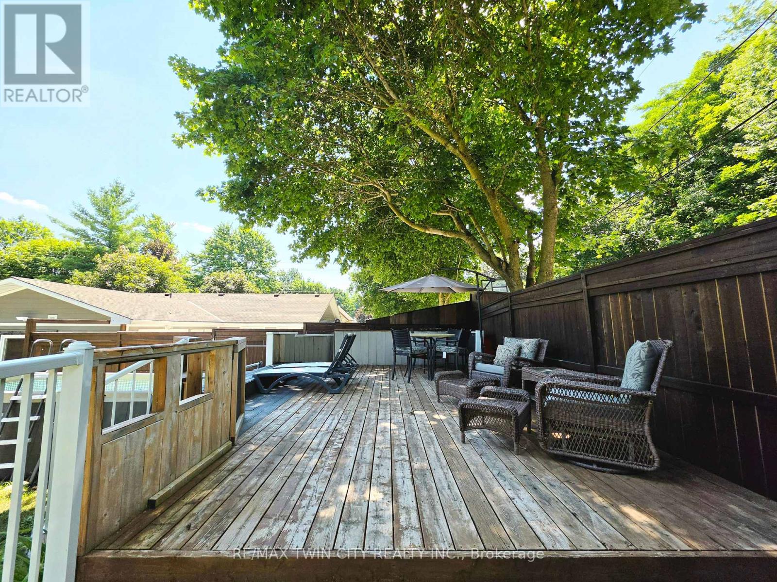 99 JOHN STREET W - Image 42